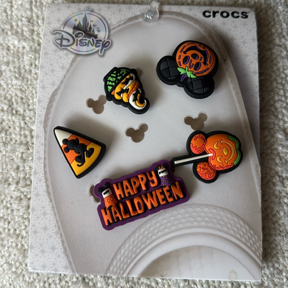 Disney Halloween croc jibbitz charms